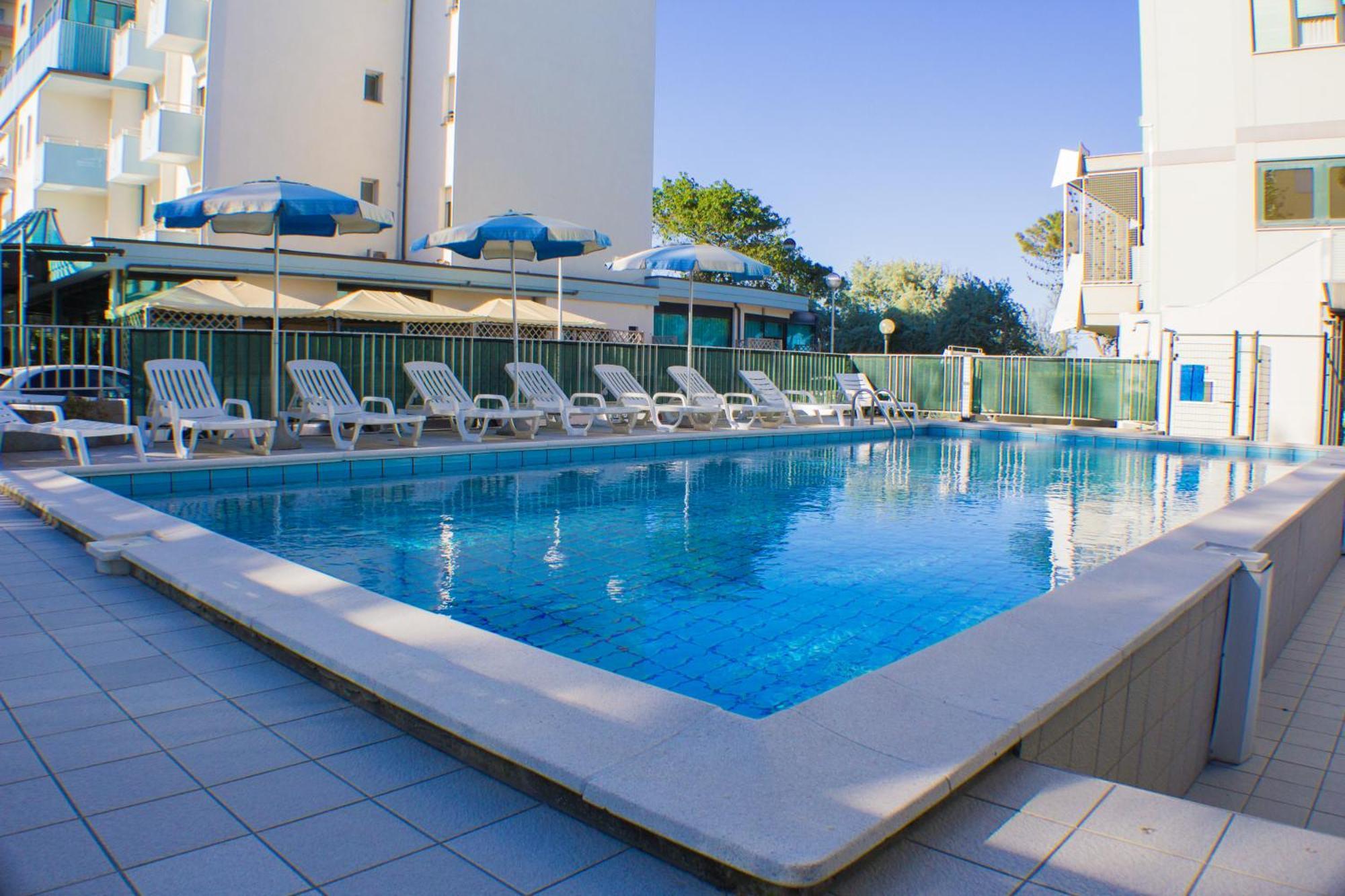 Hotel Brasilia Lido di Classe Esterno foto