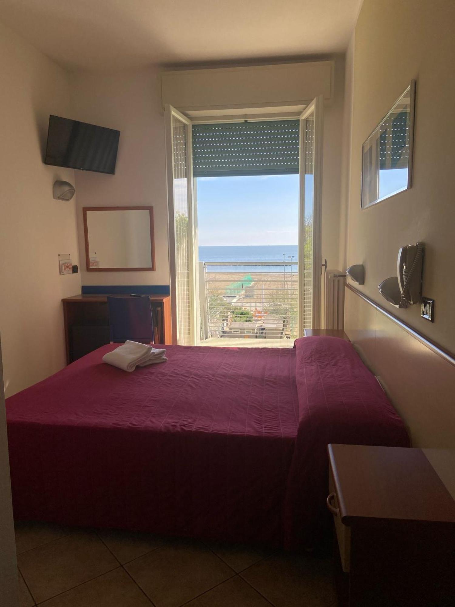 Hotel Brasilia Lido di Classe Esterno foto